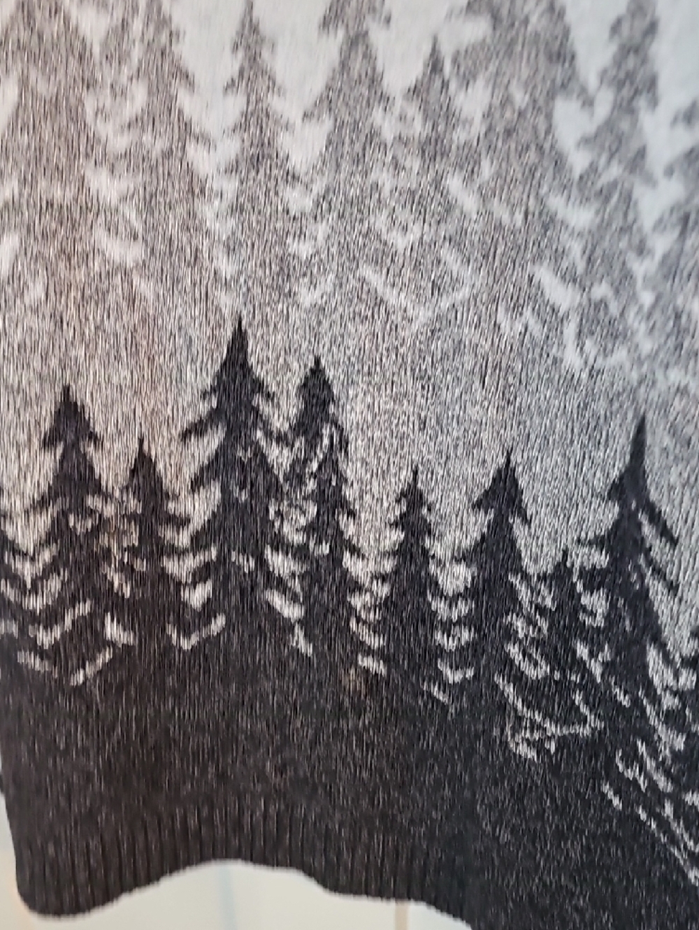 Parkhurst Gray Ombre Forest Turtleneck Sweater - Picture 4 of 6